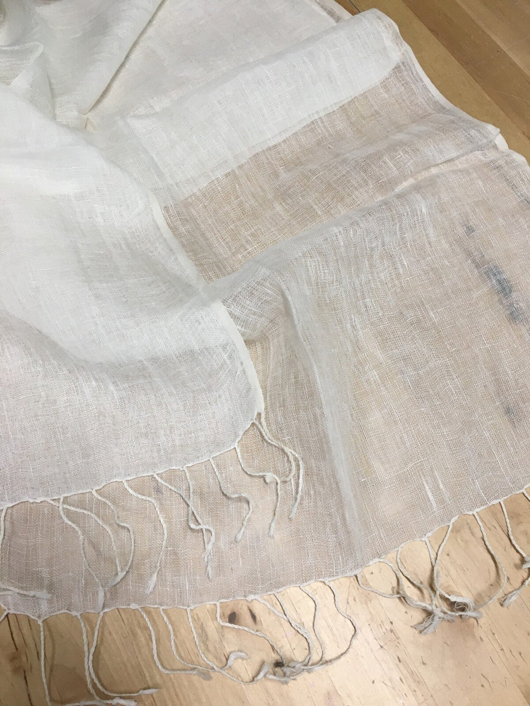 Pure Fine Linen Handloomed Scarf 70 x 200cm with Fringe – Natural White