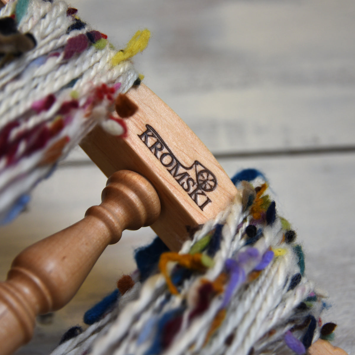 Kromski Yarn Holders and Winders – KRAFTKOLOUR