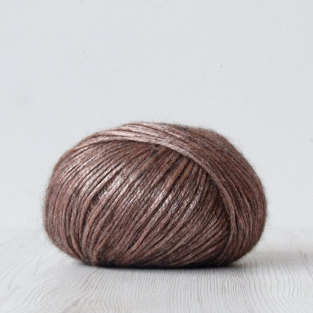 DHG Hokusai Yarn
