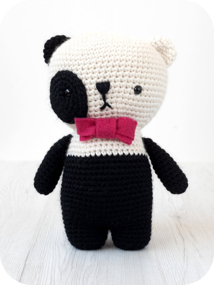 DHG Amigurumi Kit - PANDA