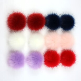 PIUMA DIY Beanie Kit with FUR POMPOM